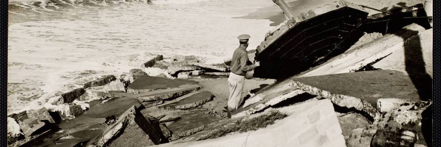 1942 - Scene of the tidal damage at Venice